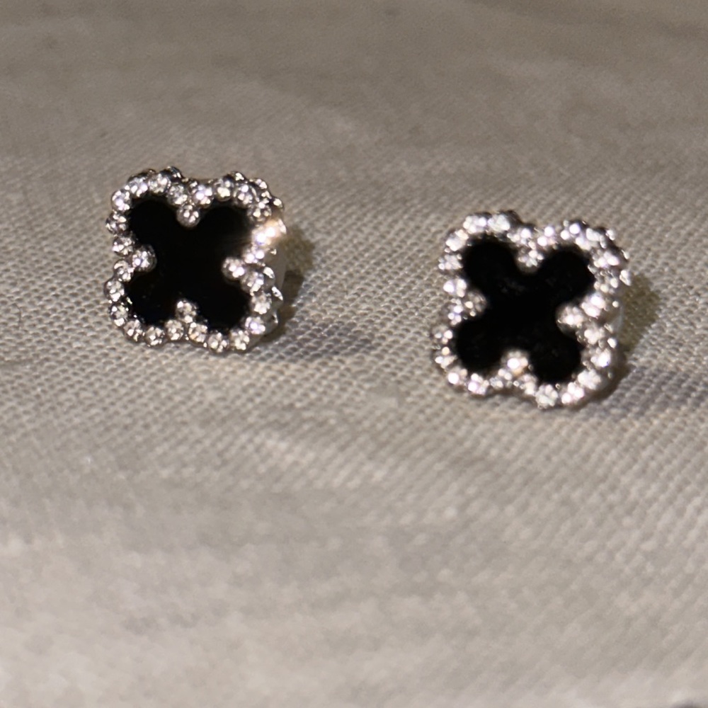 Alhambra black and gold 2.5 carat stud earrings - Picture 1 of 1